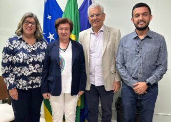 Um dos destaques da visita foi a participação da Professora Mariette como palestrante na Aula Magna do Curso de Farmácia. Imagem: Divulgação