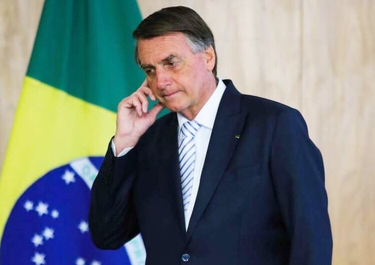 Bolsonaro indiciado pela PF