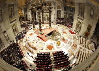 Basílica de São Pedro durante a celebração da Missa do Galo – (Franco Origlia/Getty Images)