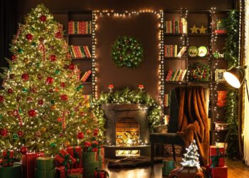 Hoje, a árvore de Natal é mais do que um simples enfeite; é um símbolo de união, esperança e celebração. Imagem: Reprodução