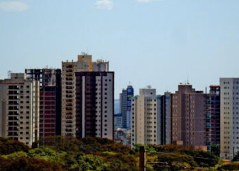 O Brasil possui 16,1 milhões de domicílios alugados, representando 22,2% dos lares. Imagem: Reprodução