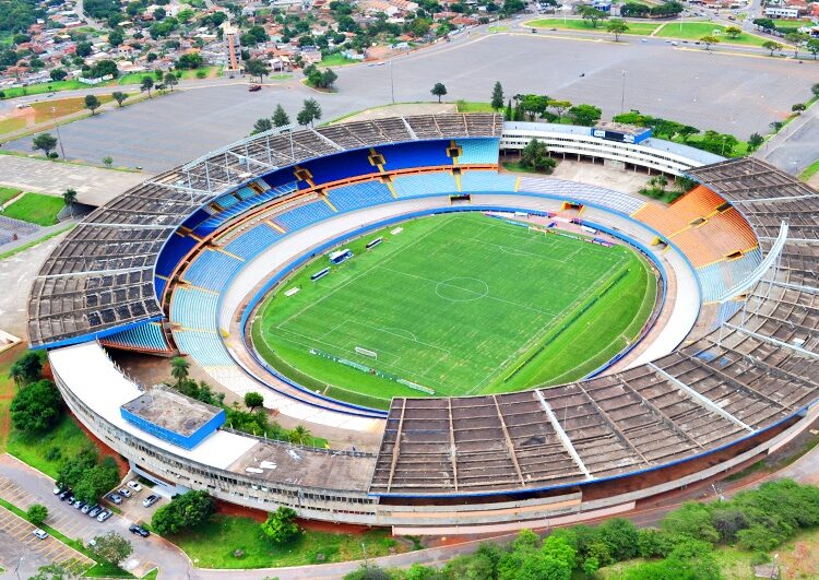 "Menina dos olhos" do desporto goiano deve ir à leilão em breve