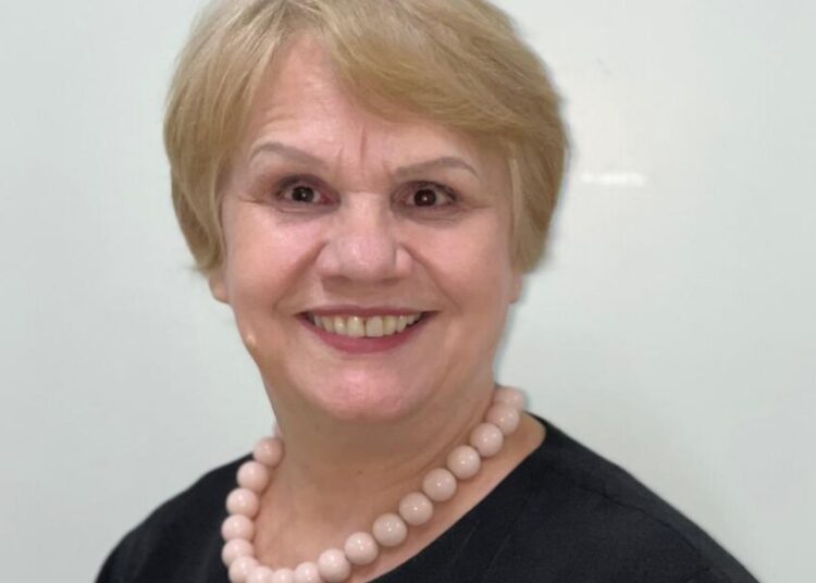 Professora Inez Augusto Borges, coordenadora