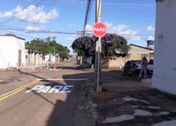 A CMTT atua em várias regiões da cidade, revitalizando a sinalização. Imagem: Divulgação/Prefeitura de Anápolis