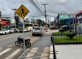 Moradores e comerciantes da Avenida São Francisco se revoltaram com serviços prestados pela Equatorial por meio de empresa terceirizada