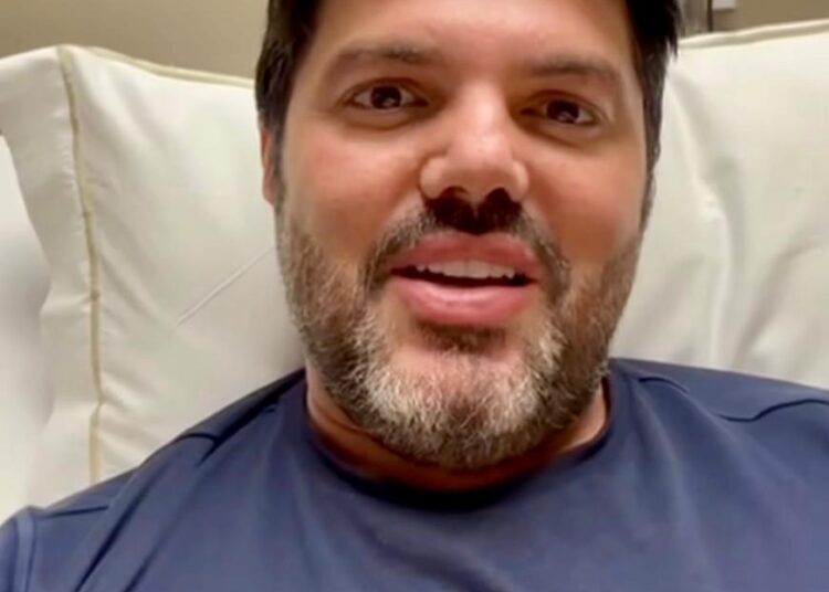 No vídeo, Corrêa lembra que durante a internação, ele se inteirou dos problemas do município e realizou despachos com integrantes de sua equipe de governo. Imagem: Captura de tela