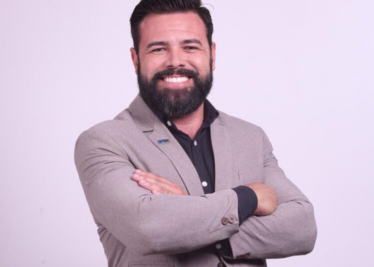 Professor Hélio de Paula