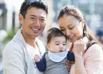 A taxa de fecundidade em Tóquio caiu para 0,99 filhos por mulher, registrando pela primeira vez um índice inferior a 1,0 na capital japonesa. Imagem: Getty Images