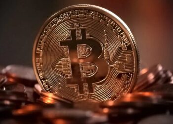 Bitcoin é uma moeda virtual que surgiu em 2010 — Foto: Pixabay/Divulgação