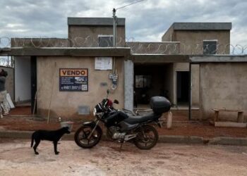 O novo Alvará de Baixo Impacto contempla construções residenciais de até duas unidades e imóveis comerciais com área total de até 210 metros quadrados. Imagem: Reprodução/rmc.engenharia