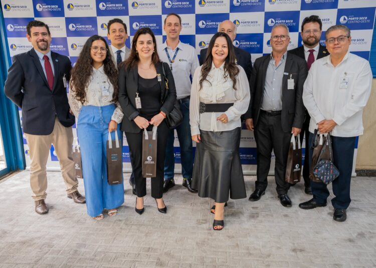 Direção do Porto Seco recebe mais uma missão internacional. Imagem: Divulgação