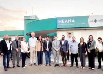 O secretário de Saúde de Goiás, Rasível Santos, esteve em Anápolis para tratar com o prefeito Márcio Corrêa da integração da regulação e melhorias no atendimento regional. Imagem: Reprodução