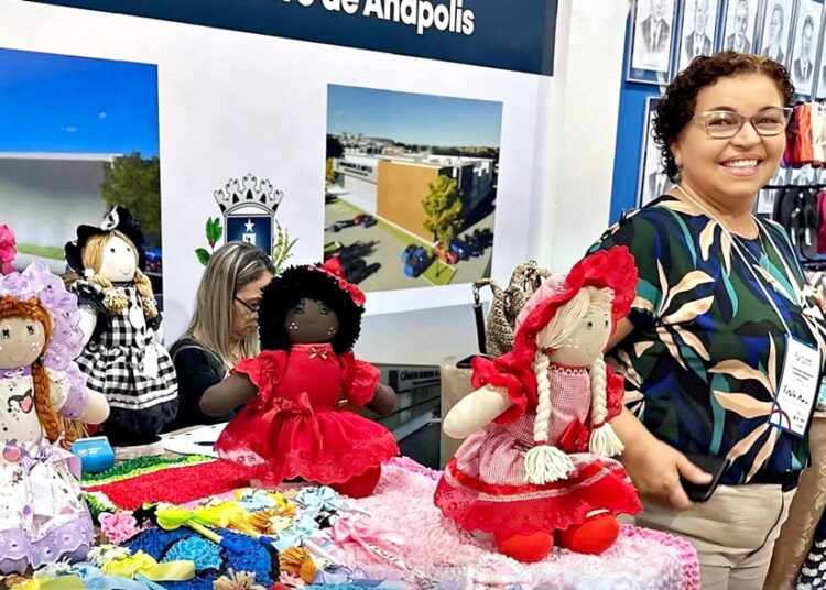 O tradicional Bingo das Mães, promovido pela Mistura Feminina, promete agitar a sexta-feira (09), às 19h, com cartelas a R$ 10, na Praça Dom Emanuel, no Jundiaí. Imagem: Reprodução