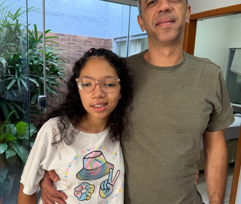 Pai e filha unidos em batalha pela qualidade de vida. Imagem: Arquivo pessoal