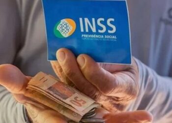 A lista de agências dos Correios com atendimento habilitado está disponível nos sites do INSS e dos Correios, e também pode ser consultada pelo telefone 135. Imagem: Reprodução