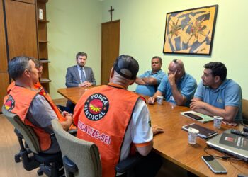 representantes da empresa e do sindicato se reuniram e concordaram, de forma amistosa, em retomar integralmente a circulação dos ônibus. Imagem: Reprodução