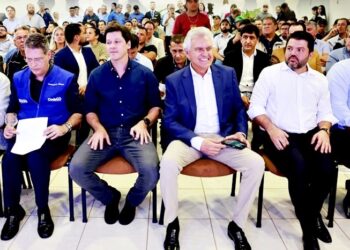 Márcio Corrêa e Ronaldo Caiado, em evento da Codego no DAIA