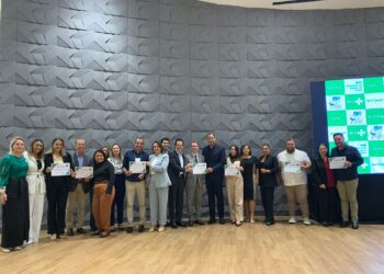 HEG foi representado no evento pela enfermeira Rosana Mendes e pela gerente Danyela Alves, da área de Qualidade. Imagem: Divulgação