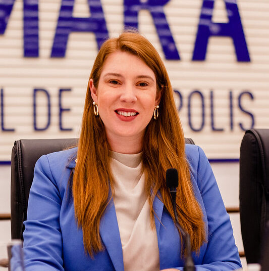 Vereadora Andreia Rezende. Presidente da Câmara Municipal de Anápolis. Foto: Alynne Laís