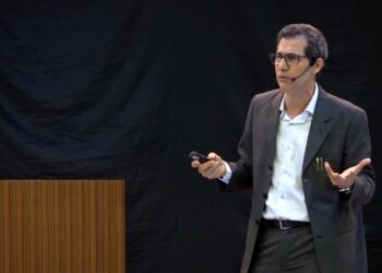 Médico e pesquisador Edson Tadeu de MendonçaImagem: Divulgação