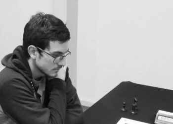 Com mais de 19 mil partidas online e títulos em torneios nacionais, jovem de 24 anos já representou o Brasil no xadrez. Imagem: Reprodução/Redes Sociais