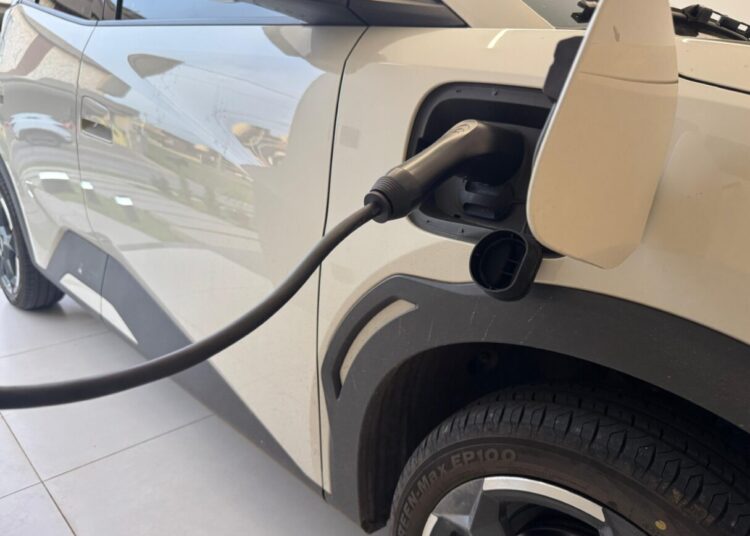 Receita Estadual prevê recuperação de R$ 4 milhões aos cofres públicos como resultado do desdobramento da Operação Quíron, que combate fraudes relacionadas ao IPVA em modelos híbridos e elétricos (Foto: Secretaria da Economia)
