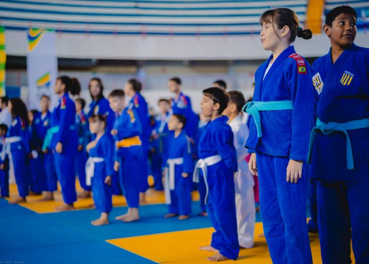 Os esportes oferecidos incluem karatê, jiu-jitsu, capoeira e taekwondo. Foto: Paulo de Tarso