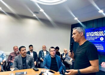 Gustavo Gayer na Acia