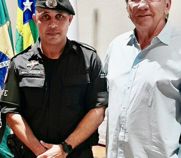 Major George e Moacir Melo durante evento do Rotary Club Anápolis Oeste. Imagem: Contexto