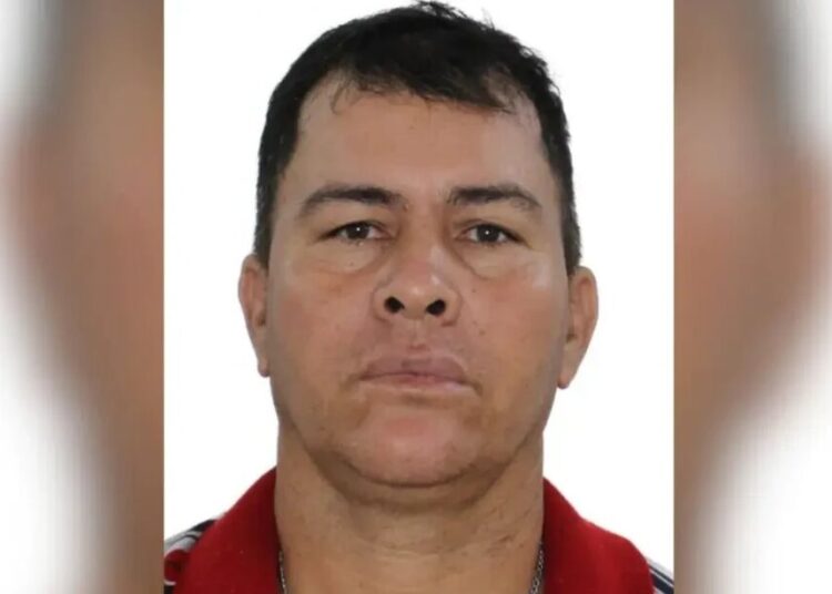 Homem morre atropelado pelo próprio caminhão na garagem de casa em Anápolis (Foto: Reprodução)