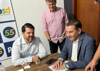 O encontro entre Márcio Corrêa e Vanderlan Cardoso reforça a movimentação política do senador, que busca ampliar apoios estratégicos em Anápolis. Imagem: Reprodução