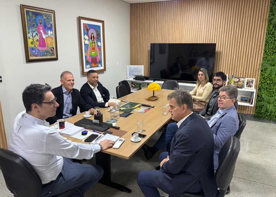 Prefeitura e Secretaria da Retomada alinham projeto futuro para a cidade. Imagem: Divulgação/Prefeitura de Anápolis