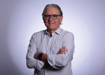 Ernei de Oliveira Pina é presidente da Associação Educativa Evangélica