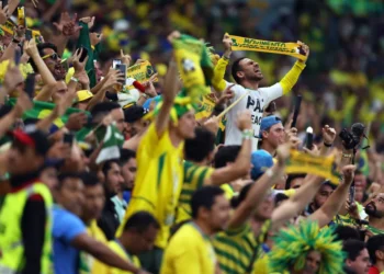 Torcida brasileira na Copa do Mundo do Catar — Foto: EFE