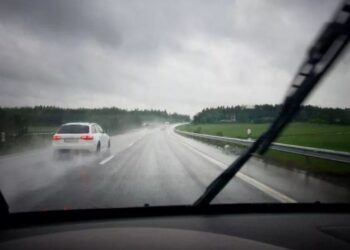 Período chuvoso, atenção redobrada. Imagem: Ilustrativa