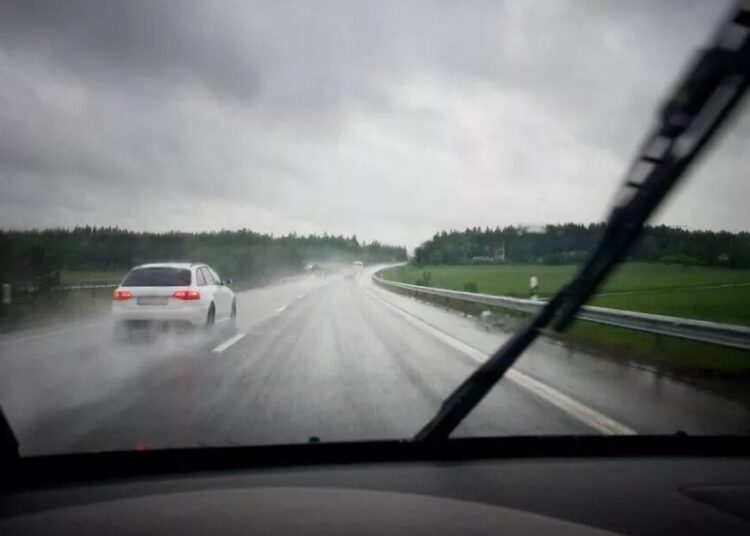 Período chuvoso, atenção redobrada. Imagem: Ilustrativa