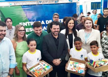 Entrega de Kits Escolares- Contexto
