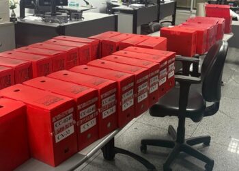 Antes do descarte, partes interessadas poderão solicitar a retirada ou cópia de documentos. Imagem: Reprodução