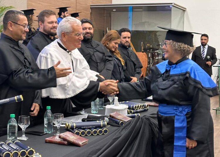 colação de grau no campus Rubiataba. Imagem: Divulgação
