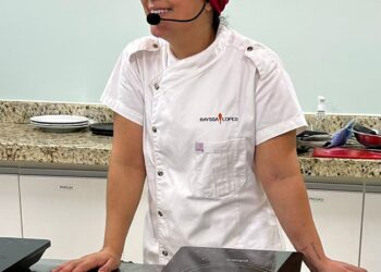 Rayssa Lopes compartilhou experiências profissionais, incluindo a criação da empresa Labaredas e Fouets. Imagem: Divulgação