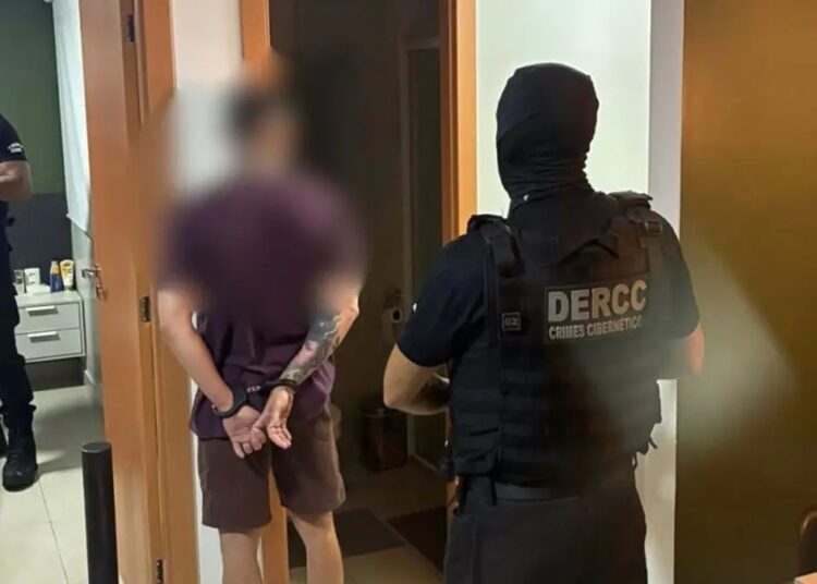 Operação desarticula grupo que vendia exames e receitas médicas pela internet (Foto: PCGO)