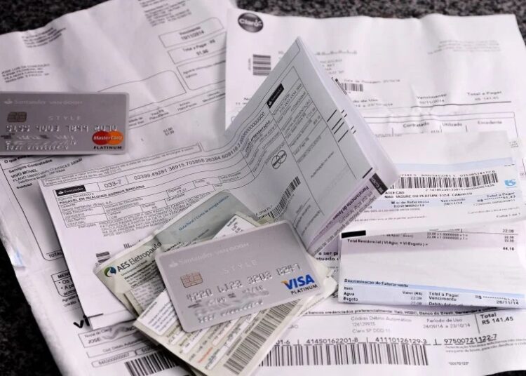 Boletos e dívidas (Crédito: Cecília Bastos/ USP Imagens)