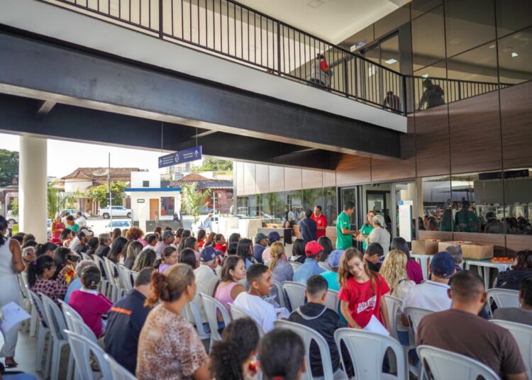 Os interessados em conquistar a casa própria podem procurar o Centro Administrativo Adhemar Santillo, das 8h às 16h. Foto: Paulo de Tarso
