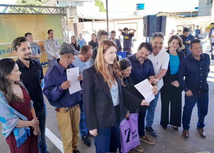 Entrega de Escrituras- Bairro Paraíso - Anápolis