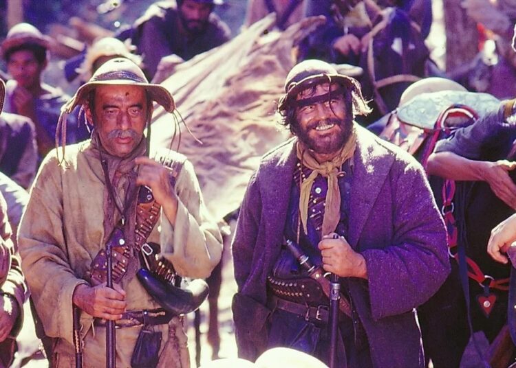 Sebastião Vasconcellos e Tarcísio Meira em Grande Sertão: Veredas, 1985 — Foto: Acervo/Globo