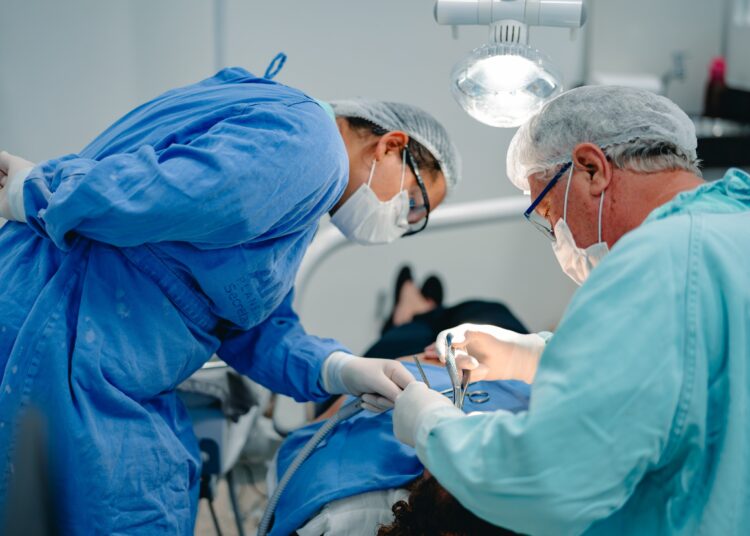 Van da Saúde Bucal, que oferecerá procedimentos como limpeza dentária e aplicação de flúor, reforçando as ações de prevenção e promoção da saúde. Foto: Paulo de Tarso