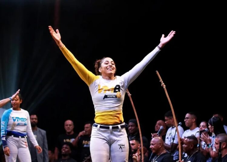 Pamella Dandara foi selecionada para disputar o Red Bull Paranauê, um dos mais importantes torneios de capoeira do mundo.