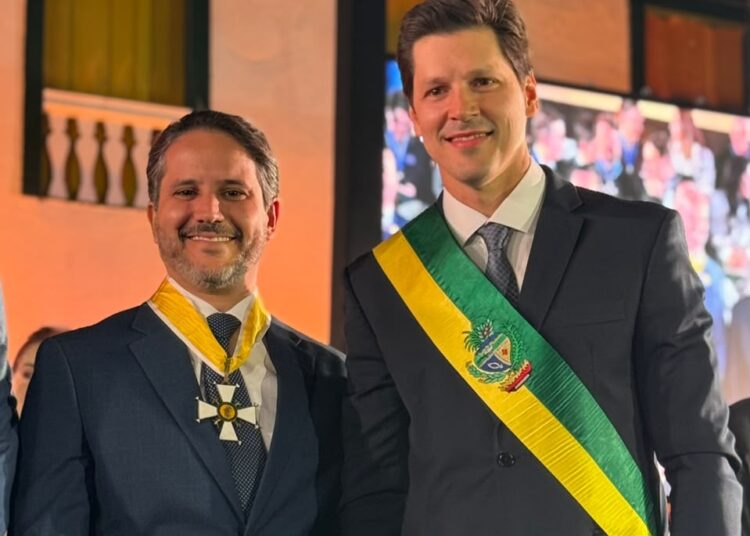 Luiz Rosa com o governador Daniel VIlela.