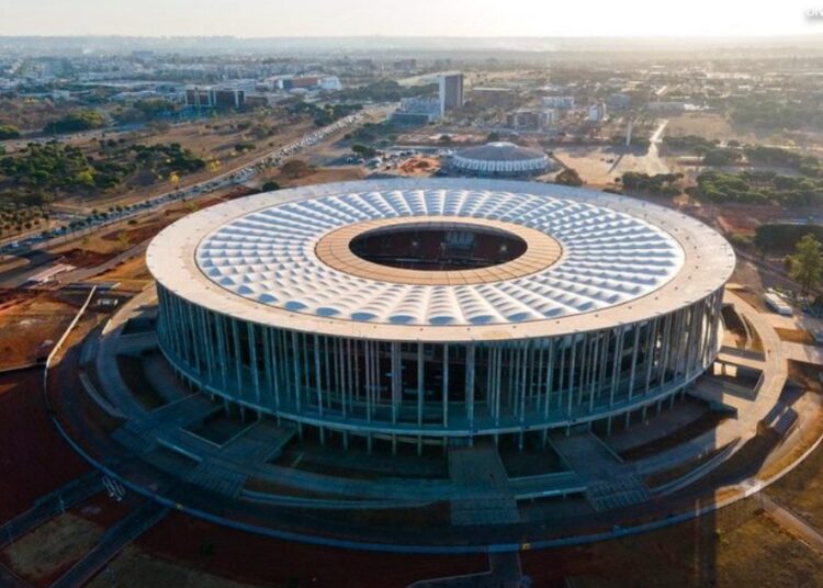 Estádio Mané Garrincha, em Brasília, será uma das sedes dos jogos da Copa Feminina