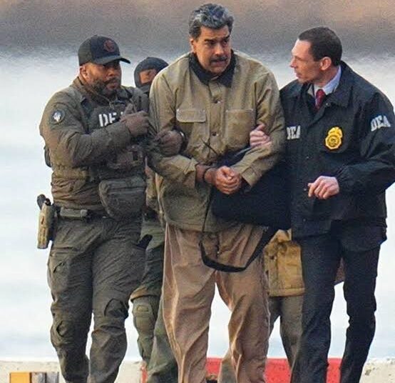 Nicolás Maduro escoltado por agentes federais norte-americanos • XNY/Star Max/GC Images